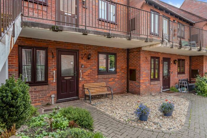 2 Bedroom Retirement Property To Rent In Town Bridge Court, Chesham, HP5