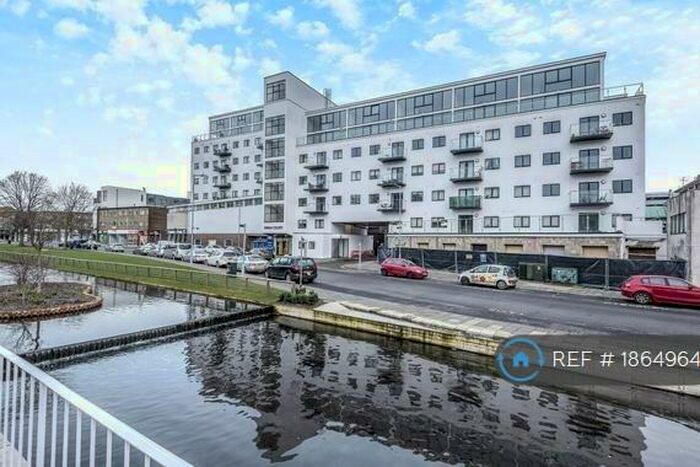 1 Bedroom Flat To Rent In Waterhouse Street, Hemel Hempstead, HP1