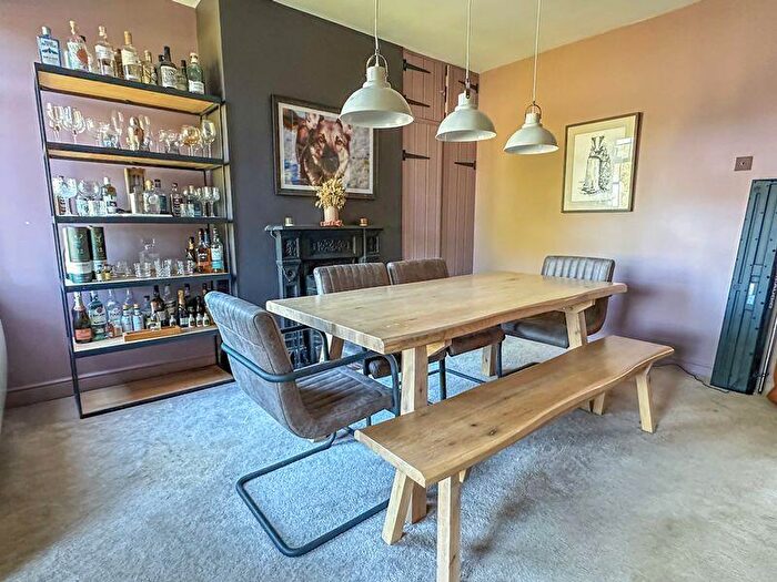 2 Bedroom Character Property For Sale In Upham, SO32