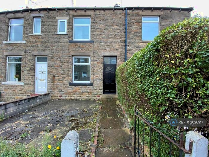 2 Bedroom Terraced House To Rent In Pyenot Hall Lane, Cleckheaton, BD19