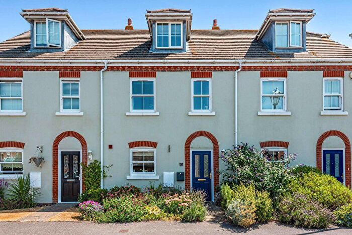 3 Bedroom Terraced House For Sale In Caspian Close, Chichester, PO18