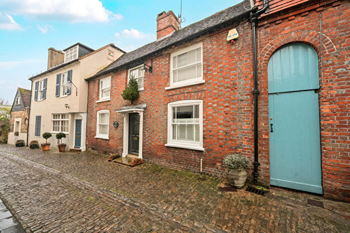 4 Bedroom House For Sale In Lombard Street, Petworth, GU28