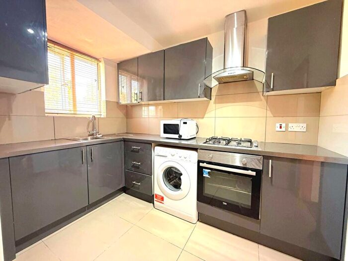 2 Bedroom Flat To Rent In Toorack Road, Harrow Weald, HA3