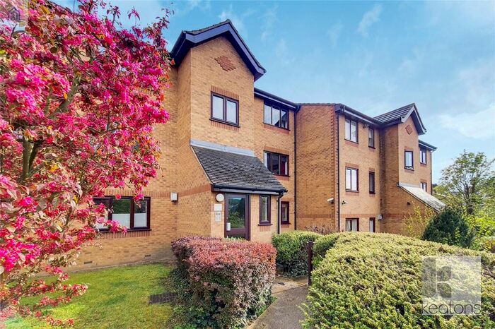 Studio To Rent In Armoury Road, Deptford, London, SE8