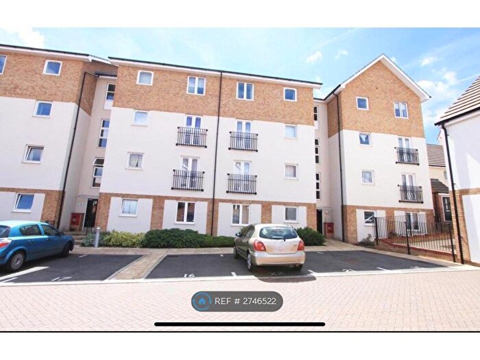 2 Bedroom Flat To Rent In Uxbridge, Uxbridge, UB8