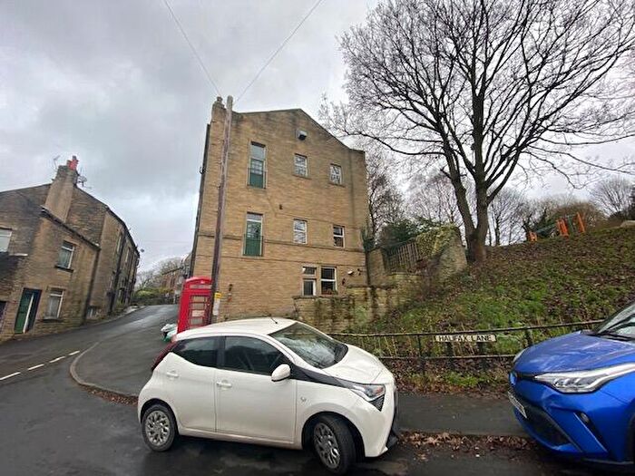 1 Bedroom Flat To Rent In High Street, HX2
