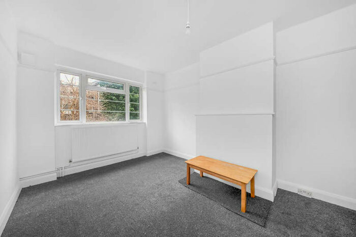 1 Bedroom Apartment To Rent In Clevedon Court, Clive Road, West Dulwich, SE21