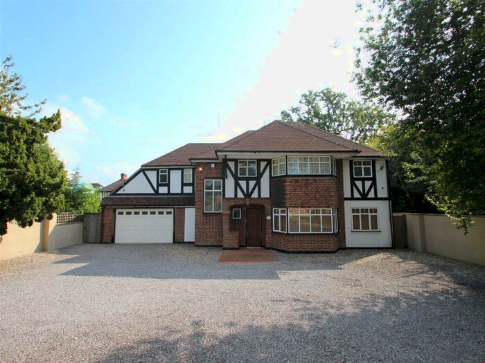 4 Bedroom Detached House To Rent In Woking, GU22