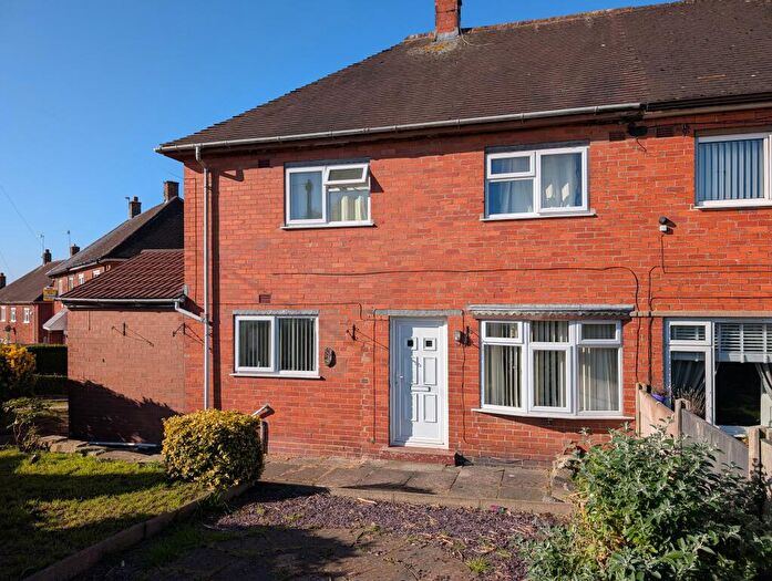 3 Bedroom House To Rent In Pinfold Avenue, ST6
