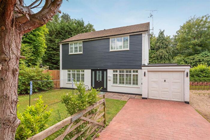 4 Bedroom Detached House To Rent In Beech Hill Road, Sunningdale, SL5