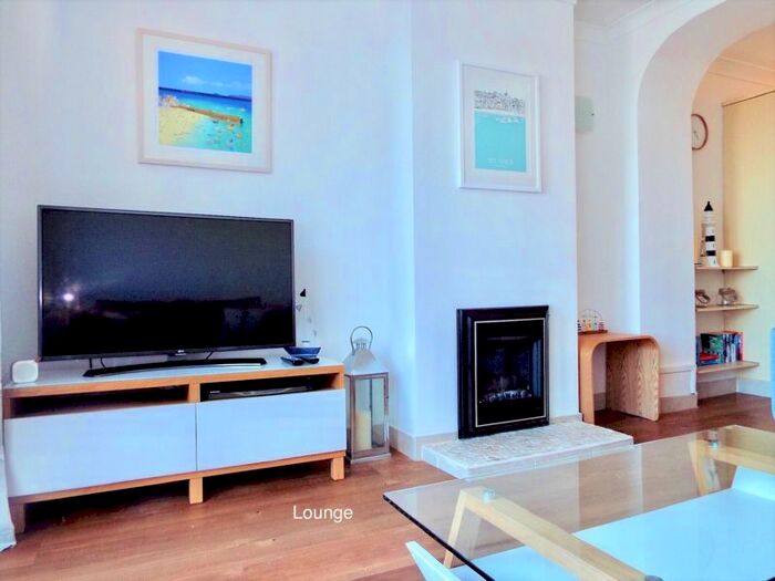 2 Bedroom Flat For Sale In Carthew, St Ives, Cornwall, TR26