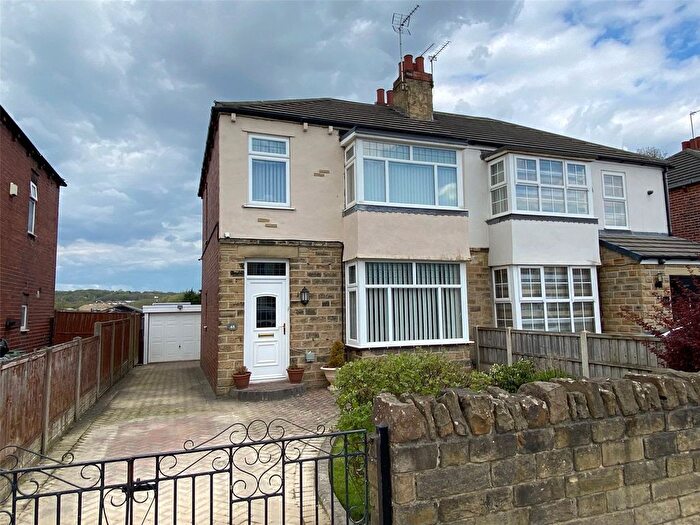 3 Bedroom Semi-Detached House For Sale In Ravensthorpe Road, Dewsbury, WF12