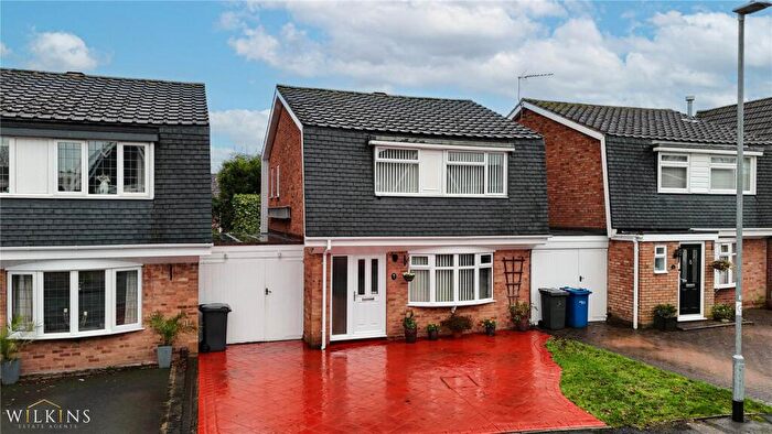 3 Bedroom Link Detached House For Sale In Belvedere Close, Tamworth, Staffordshire, B79