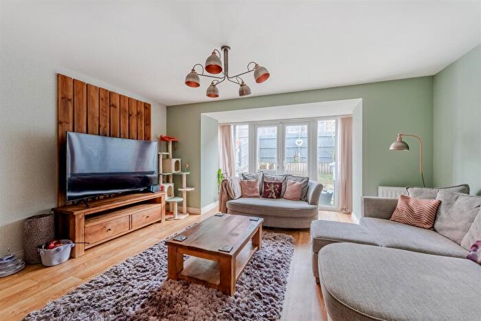 4 Bedroom End Of Terrace House For Sale In Rockingham Way, Burton Latimer, NN15