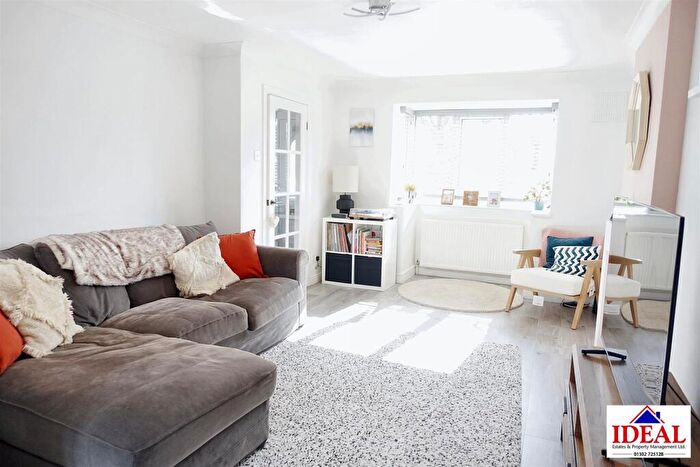 3 Bedroom Detached House For Sale In Clarks Court, Adwick-Le-Street, Doncaster, DN6