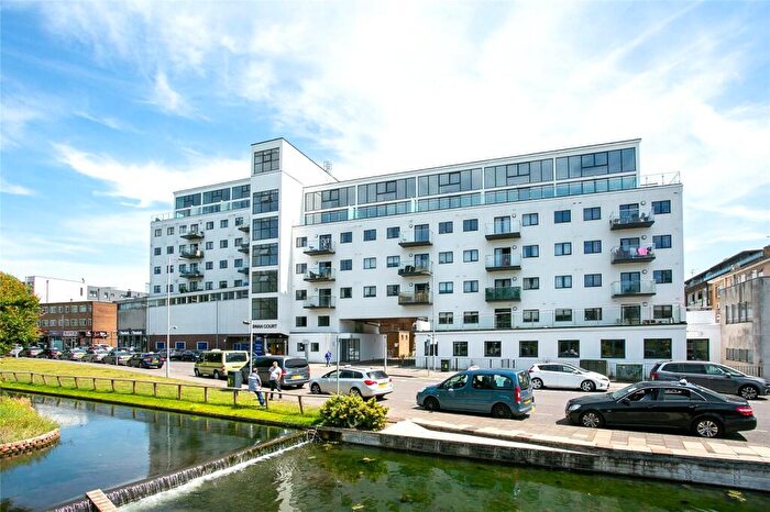 1 Bedroom Apartment To Rent In Waterhouse Street, Hemel Hempstead, HP1