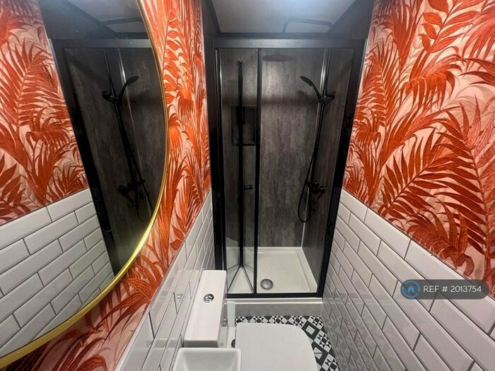 5 Bedroom Semi-Detached House To Rent In Edinburgh Road, Kensington, Liverpool, L7