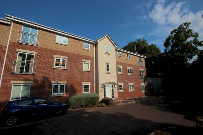 2 Bedroom Apartment To Rent In Golden Orchard, Halesowen, B62