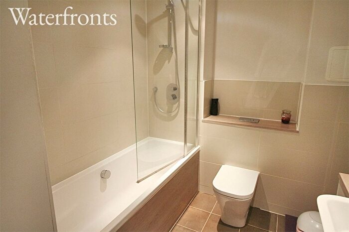 1 Bedroom Flat To Rent In Hammersley Road, London, E16