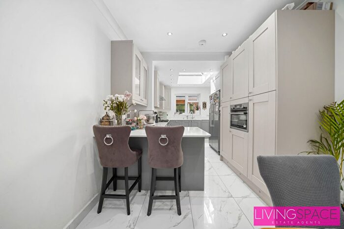 6 Bedroom Terraced House To Rent In Harringay Road, London, N15