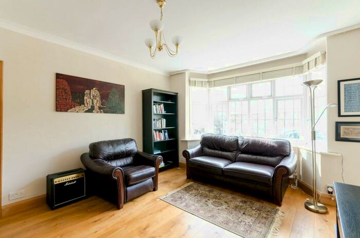 5 Bedroom Detached House To Rent In Albion Road, Coombe, Kingston Upon Thames, KT2
