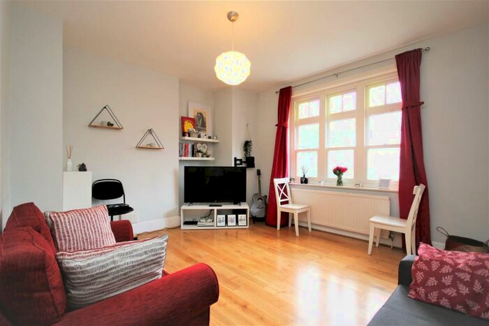 1 Bedroom Flat To Rent In Cranley Gardens, N10