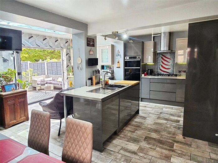 3 Bedroom End Of Terrace House For Sale In Blackfriars, Oswestry, Shropshire, SY11