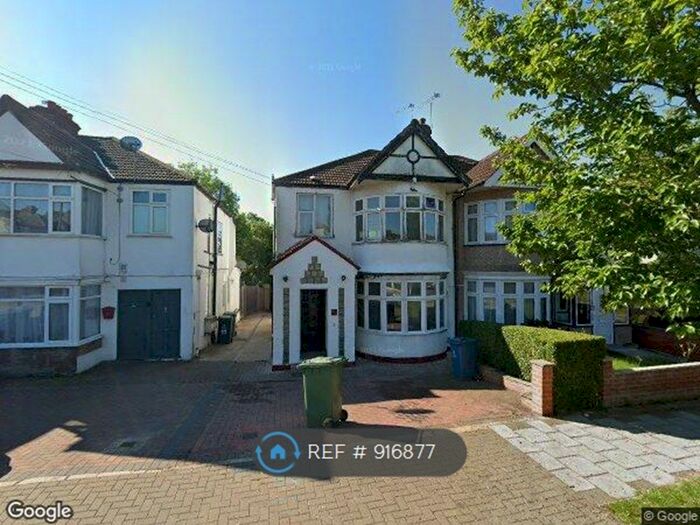 5 Bedroom Flat To Rent In Enderley Road, Harrow Weald, HA3