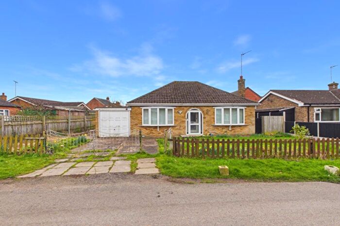 2 Bedroom Detached Bungalow For Sale In Cross Street, Whaplode, Spalding, Lincolnshire, PE12
