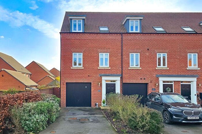 3 Bedroom End Of Terrace House For Sale In Larch Close, Knaresborough, HG5