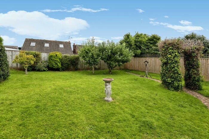 4 Bedroom Bungalow For Sale In Hulham Road, Exmouth, Devon, EX8