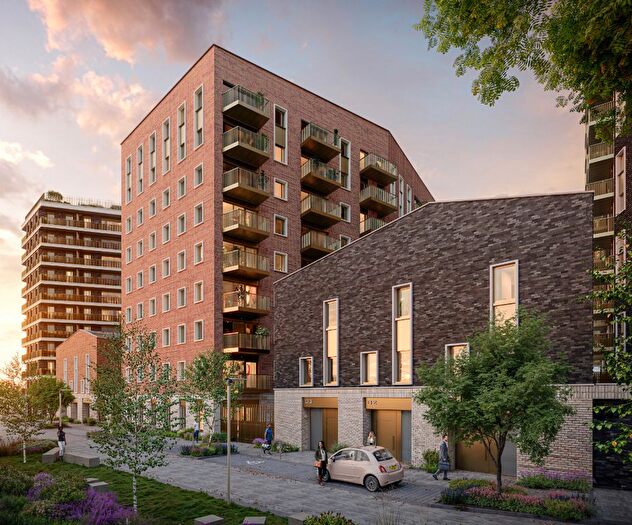 2 Bedroom Flat For Sale In The Waterside, Bromley-By-Bow, E3