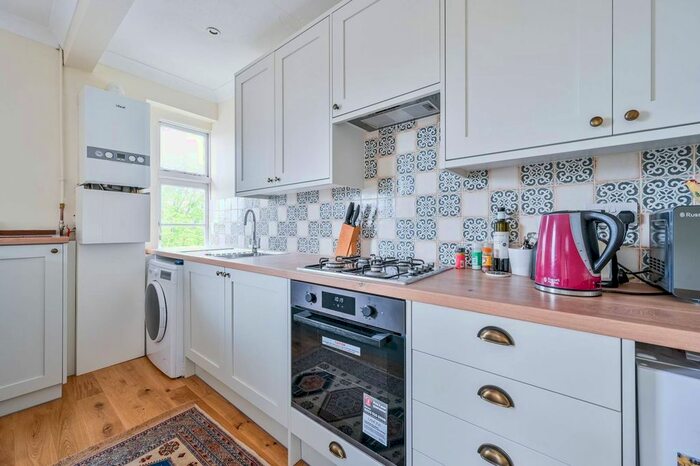 1 Bedroom Flat To Rent In Wickham Road, Brockley, London, SE4