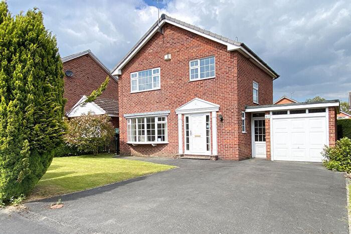 3 Bedroom Detached House For Sale In Masham Close, Harrogate, HG2