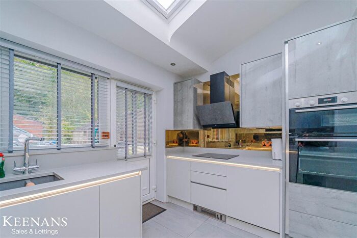 3 Bedroom Terraced House To Rent In Burnley Road East, Rossendale, BB4