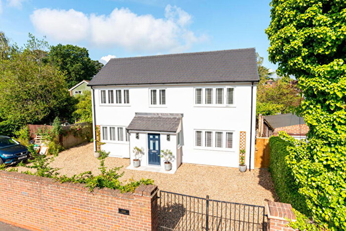 4 Bedroom Detached House For Sale In Sidney Road, Walton-On-Thames, KT12