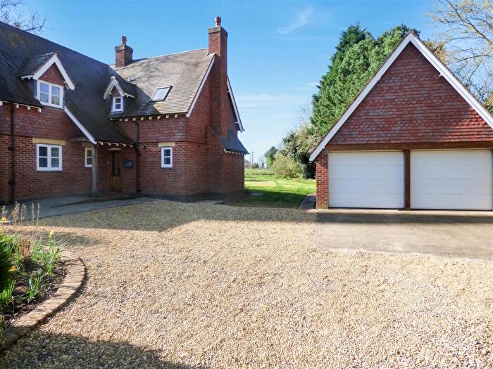 3 Bedroom Detached House To Rent In Church Street, Clifton Campville, Tamworth, B79