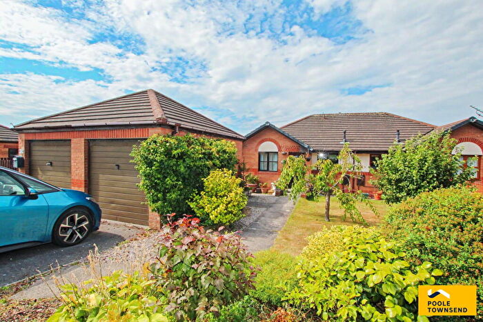 2 Bedroom Semi-Detached Bungalow For Sale In Worcester Street, Barrow-in-furness, LA13
