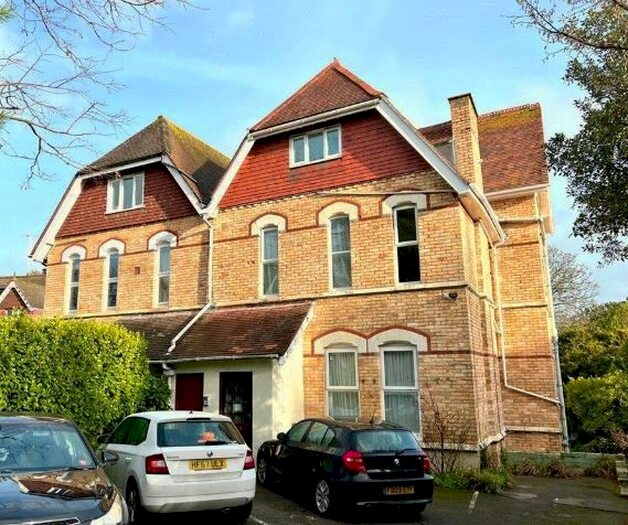 Studio To Rent In Bradburne Road, Bournemouth, BH2