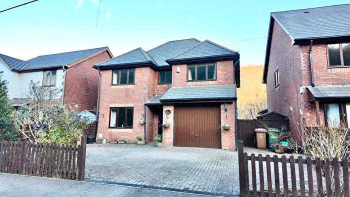 4 Bedroom Detached House For Sale In Bailey Street, Deri, CF81