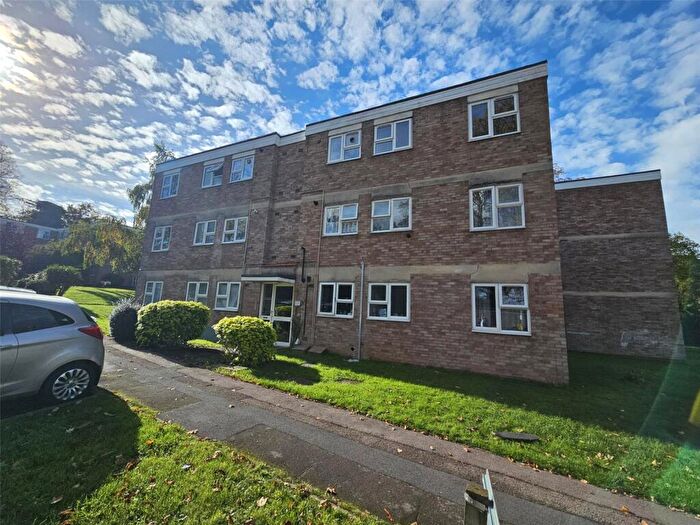 2 Bedroom Flat To Rent In Addington Road, Reading, Berkshire, RG1