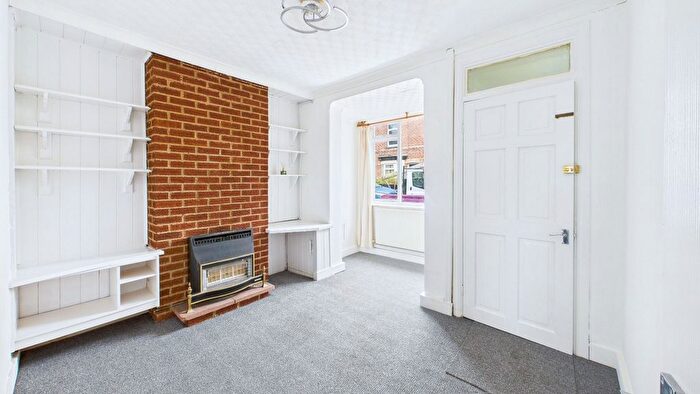 2 Bedroom End Terrace House For Sale In Noel Street, Gainsborough, Lincolnshire, DN21