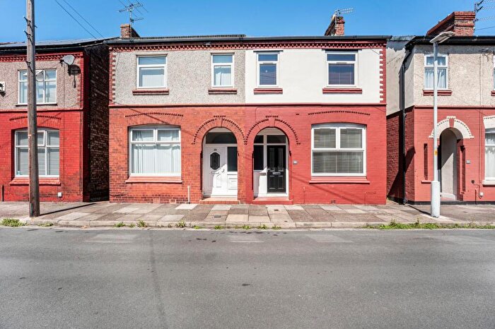 3 Bedroom Semi-Detached House For Sale In Kings Road, Crosby, L23