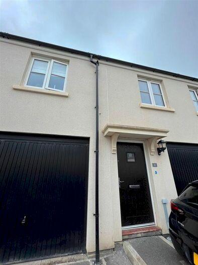2 Bedroom Flat To Rent In Canis Mews, Sherford, Plymouth, PL9