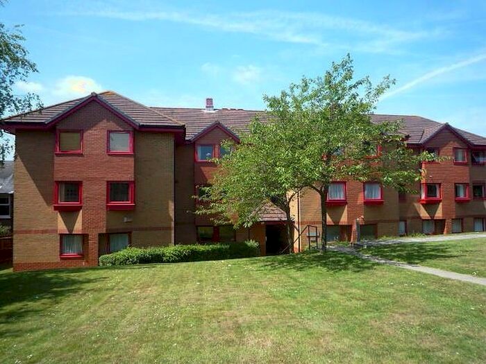 1 Bedroom Flat To Rent In Whitelands, Franklynn Road, Haywards Heath, RH16