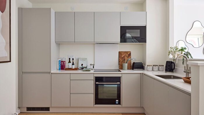 1 Bedroom Flat For Sale In Renforth Street, Canada Water, Canada Water, SE16