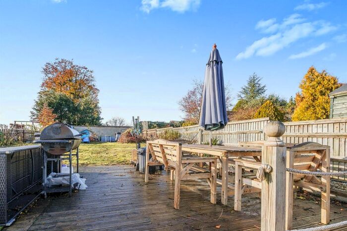 3 Bedroom Detached Bungalow For Sale In Countess Road, Amesbury, Salisbury SP4