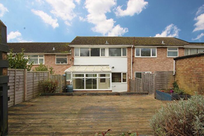 3 Bedroom Terraced House For Sale In Severn Way, Kettering, NN16