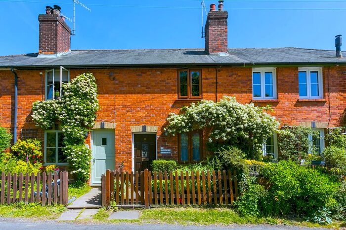 2 Bedroom Cottage For Sale In Long Barn Road, Weald, Sevenoaks, TN14