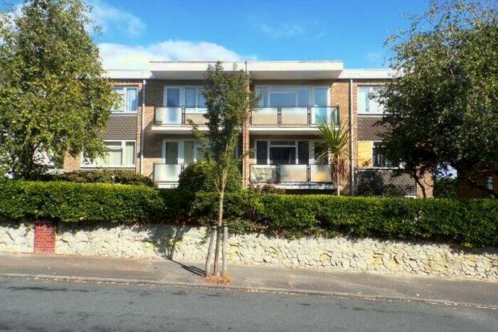 2 Bedroom Flat To Rent In Rubislaw Court, Eastbourne, BN21